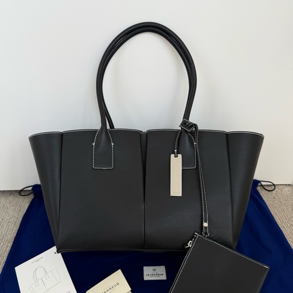 Le Tanneur Brand New Large Elena Bag. Elegant Tote Bag in Grained Leather - Picture 5 of 16